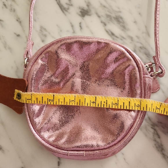 No Boundaries circle crossbody in blush - Picture 6 of 8